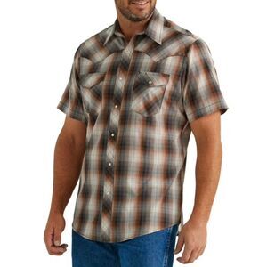 Wrangler® Men's Regular Fit Short Sleeve Western Shirt, Size XL
